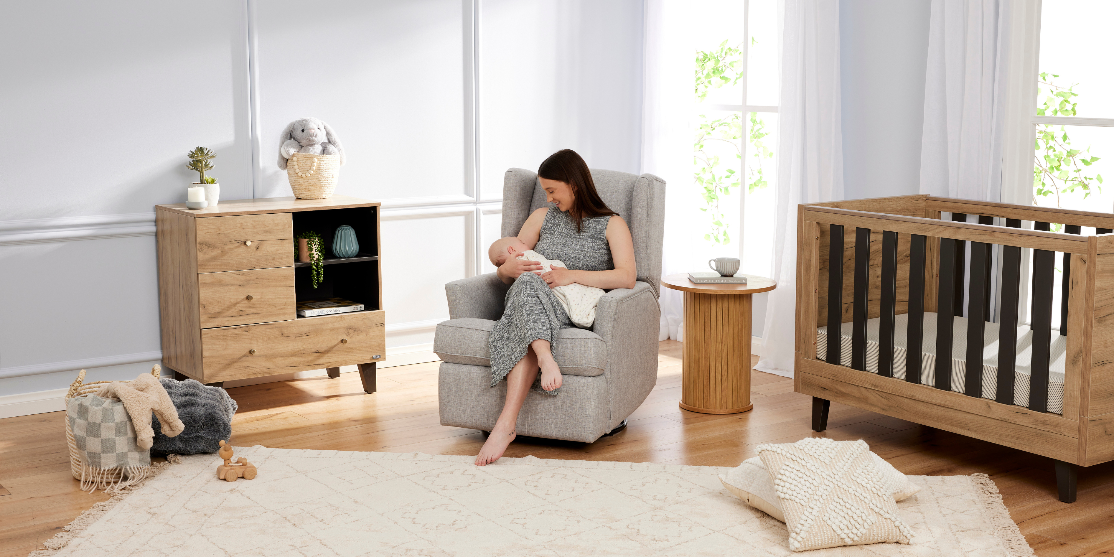 The Difference Between a Rocker and a Glider Chair Explained | iL Tutto UK