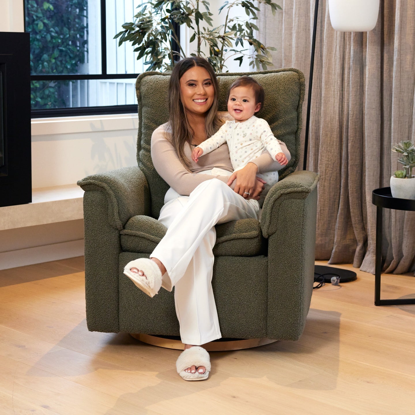 Louie Electric Recliner Glider Nursery Chair in Olive Teddy