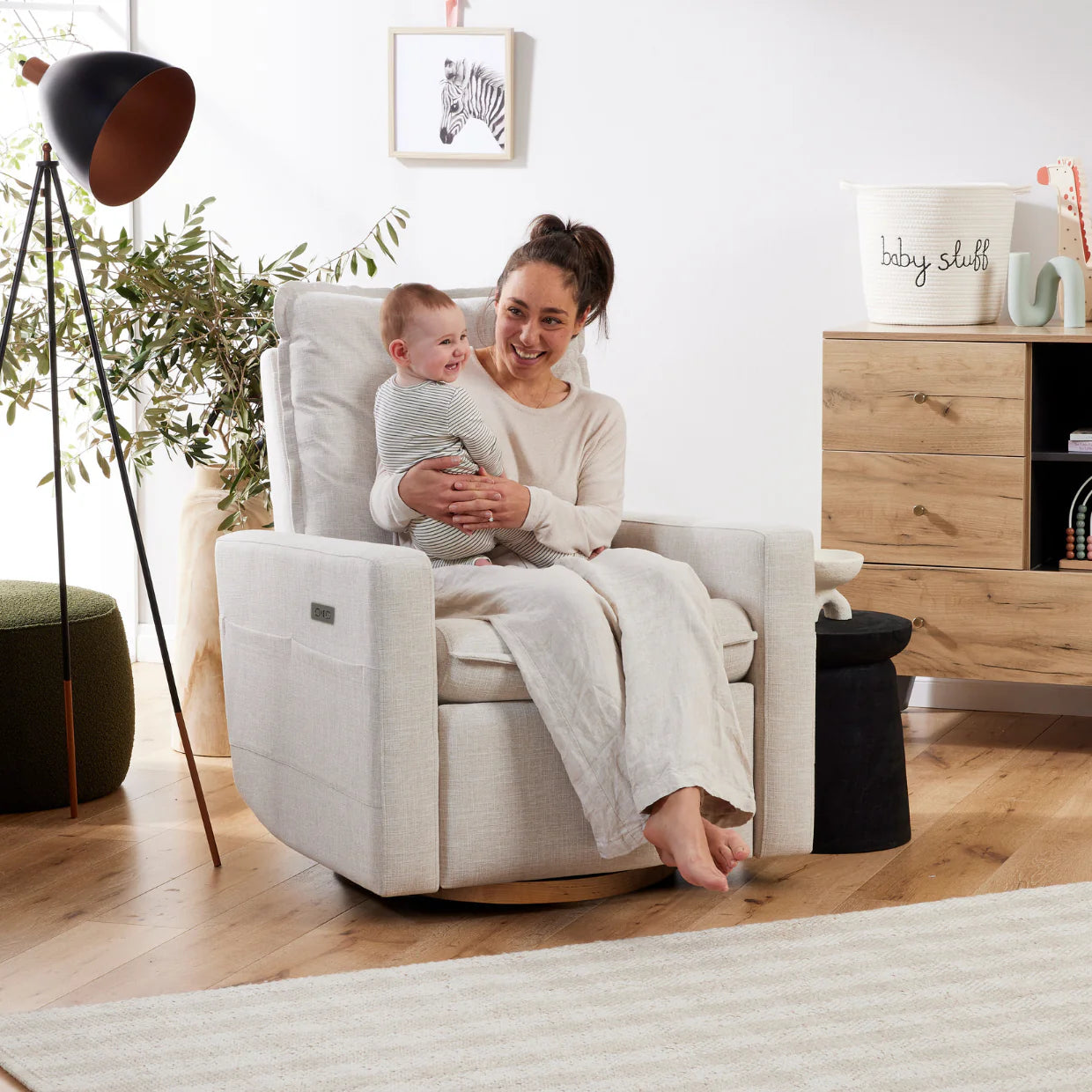 Frankie Electric Recliner Glider Nursery Chair in Egg Shell